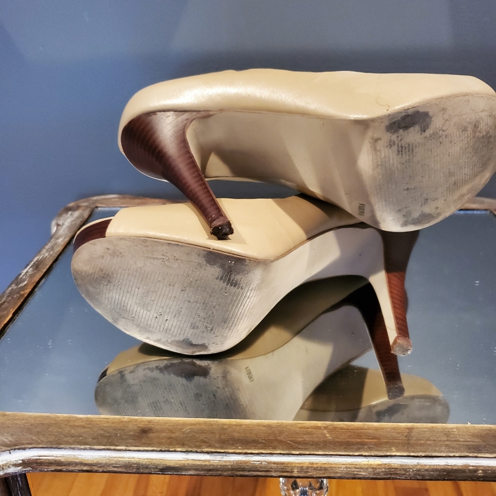 Jessica Simpson pump - Picture 4 of 4